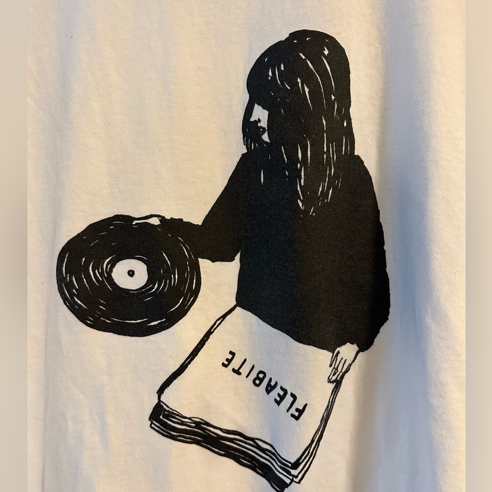 Fleabite band tee size XL